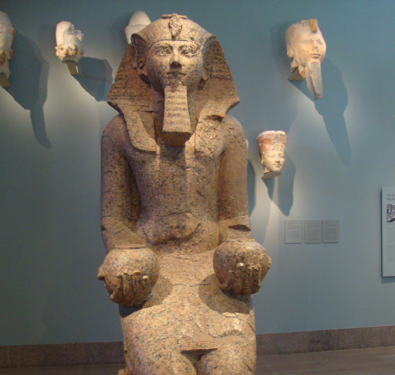 Surpassing Expectations: The Kneeling Statue of Hatshepsut